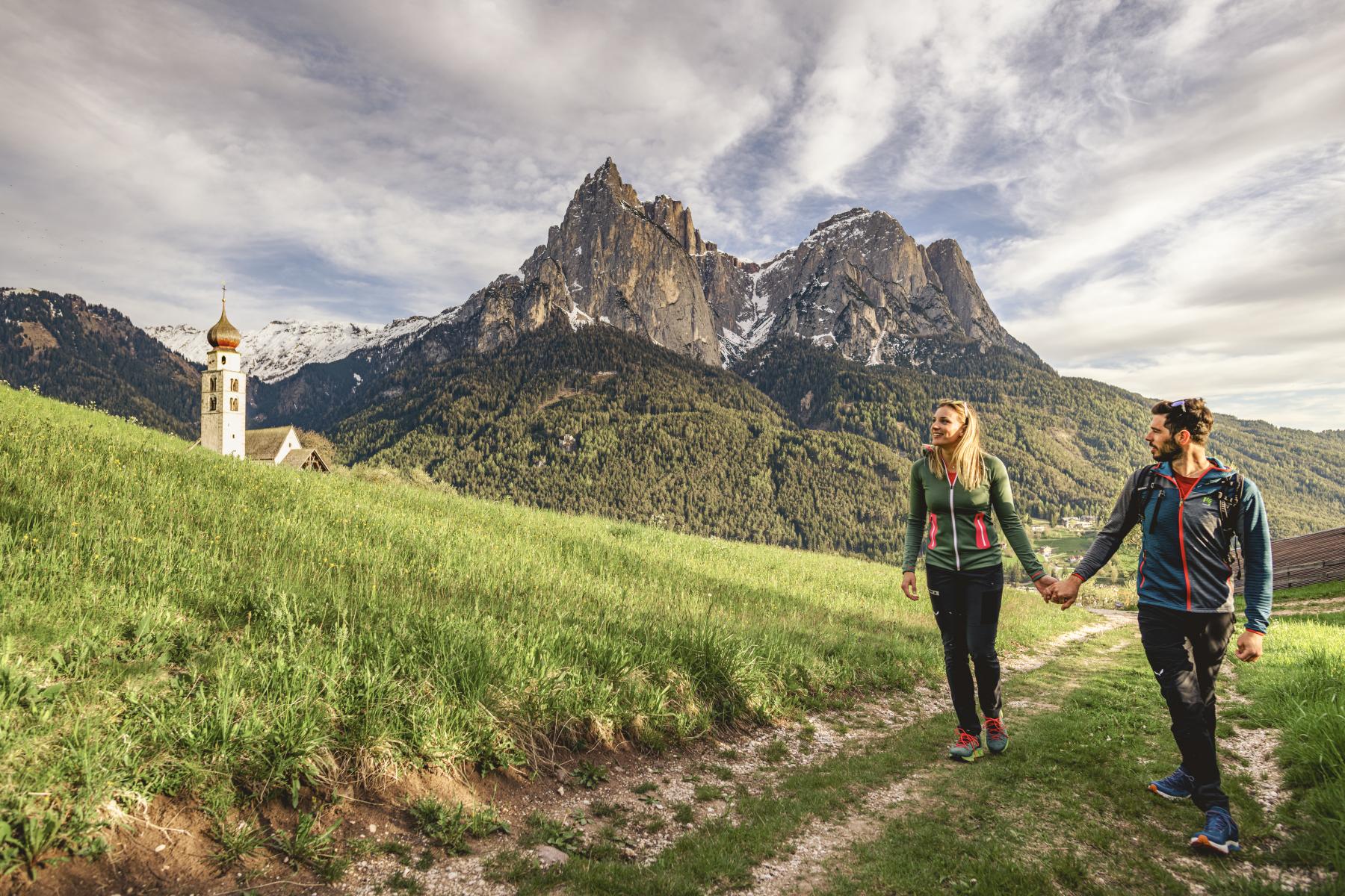 Garni Alpin Seis am Schlern Südtirol Dolomiten Seiser Alm Gästezimmer Frühstück Unterkunft Bed & Breakfast Wintersport Wandern (29)