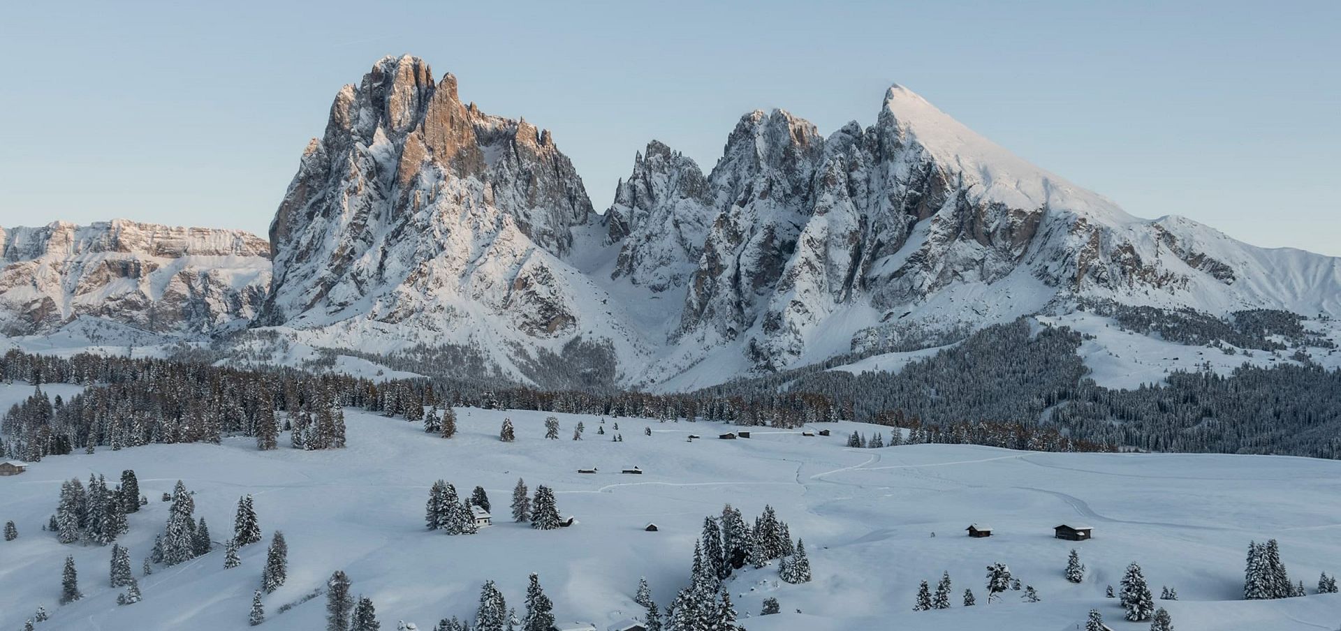 Skiurlaub Seiser Alm Dolomiten Winter Skigebiet Seis Schlern Pisten Familie Kinder Schnee (13) Skiurlaub Seiser Alm Dolomiten Winter Skigebiet Seis Schlern Pisten Familie Kinder Schnee (13)