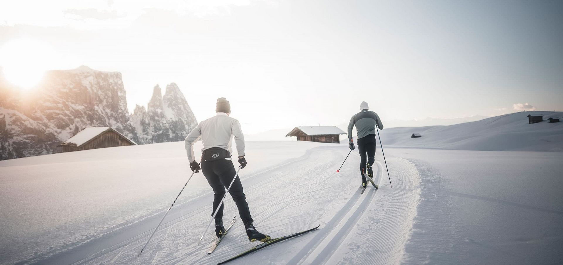 Skiurlaub Seiser Alm Dolomiten Winter Skigebiet Seis Schlern Pisten Familie Kinder Schnee (5) Skiurlaub Seiser Alm Dolomiten Winter Skigebiet Seis Schlern Pisten Familie Kinder Schnee (5)