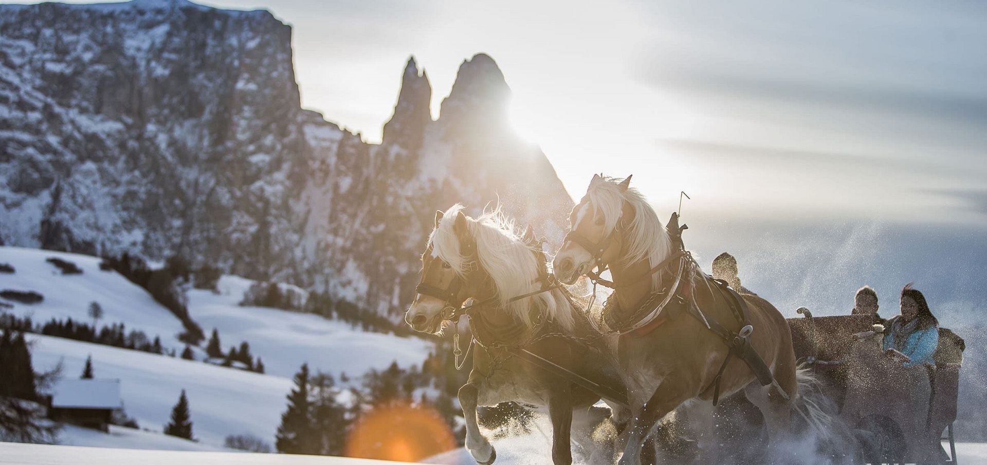 Skiurlaub Seiser Alm Dolomiten Winter Skigebiet Seis Schlern Pisten Familie Kinder Schnee (8) Skiurlaub Seiser Alm Dolomiten Winter Skigebiet Seis Schlern Pisten Familie Kinder Schnee (8)